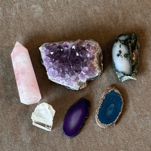 Assorted Crystal and Geode Collection - Picture 1 of 4